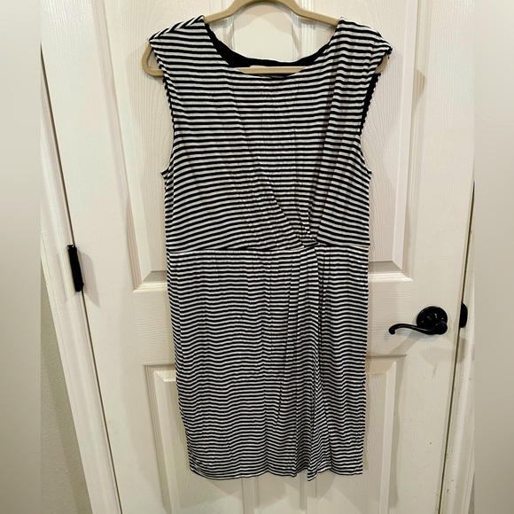 Loft large dress faux wrap gathered black and white striped - Picture 1 of 2